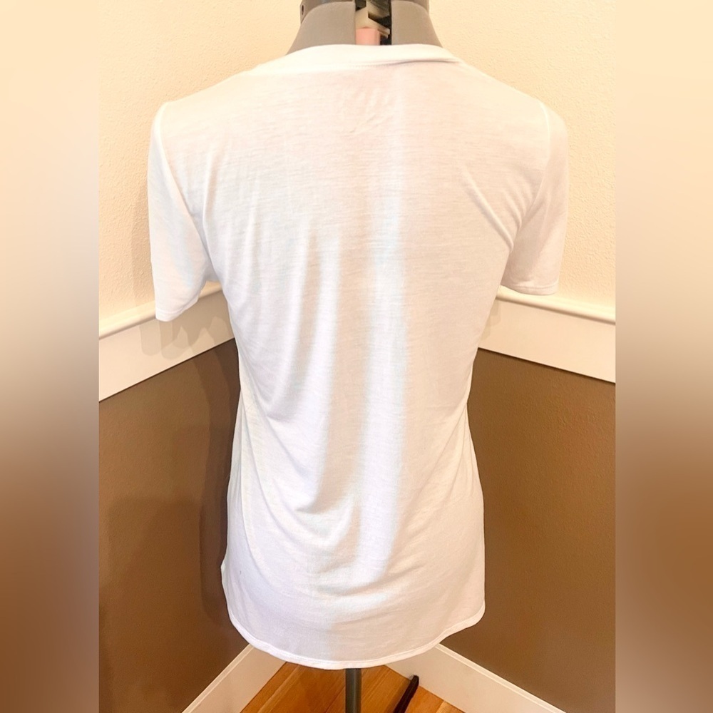 "Embrace Kindness" White Short Sleeve Graphic Tee XL Happiness T-shirt NWOT - Picture 4 of 6